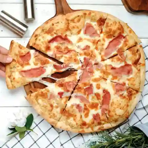 Pizza de Jamón Ahumado