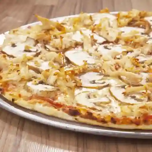 Pizza de Pollo y Champiñones