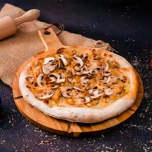 Pizza Pollo con Champiñones