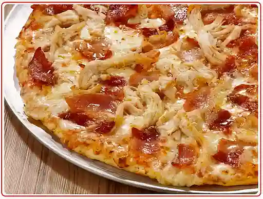 Pizza Jamón y Pollo