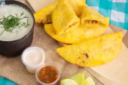 Combo Empanada de Maíz