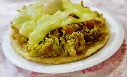 Arepa con Pollo