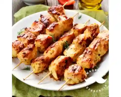 Menú Infantil Pincho