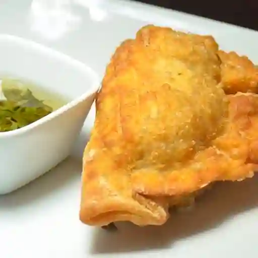 Empanada Argentina de Pollo