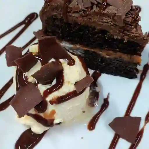 Torta de Chocolate con Helado