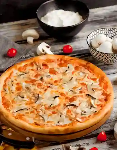 Pizza de Pollo Bechamel Mediana