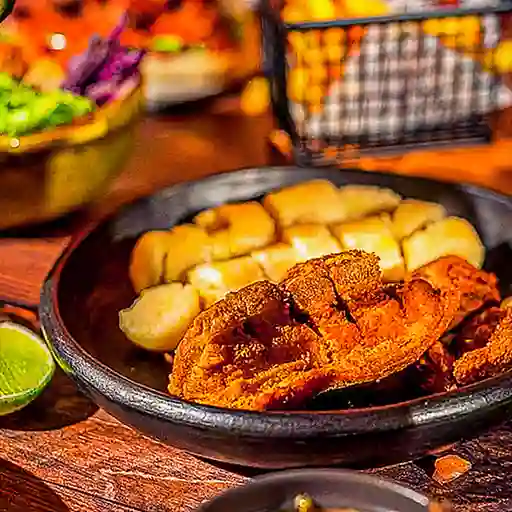 Picada de Chicharrón