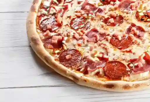 Pizza Jamón y Salami