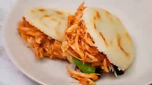 Arepa Rellena de Pollo