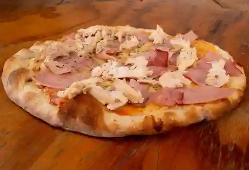Pizza Carnes Mediana