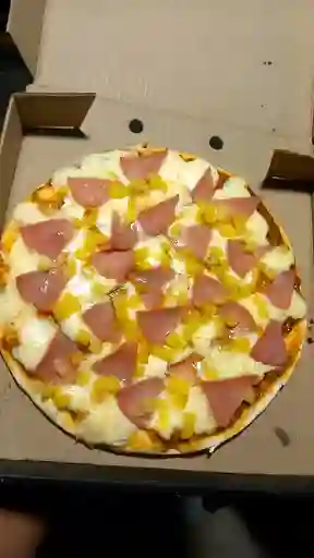 Pizza Clásica Hawaiana Mediana