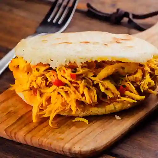 Arepa con Pollo