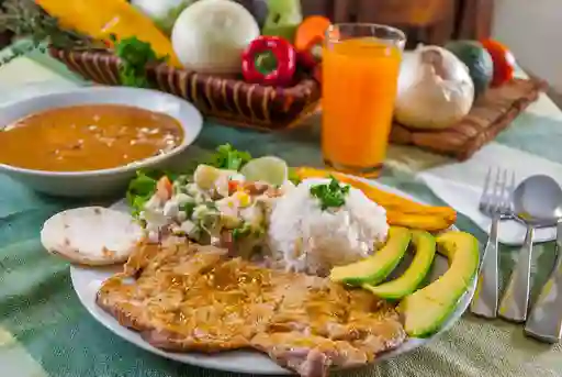 Almuerzo del Día Martes