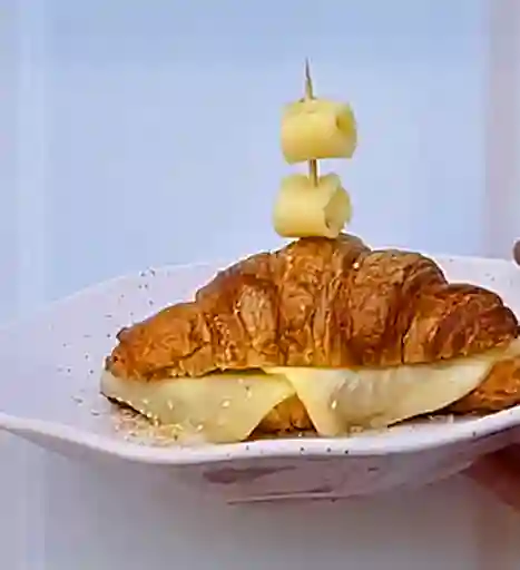 Croissant Queso