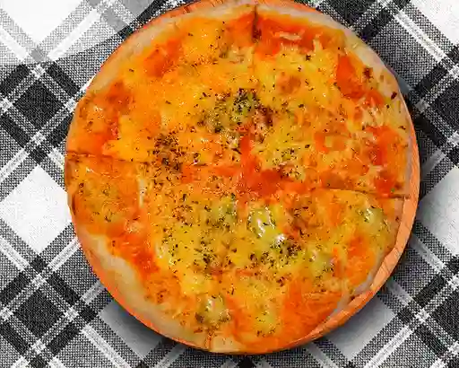 Pizza Tri Formagi