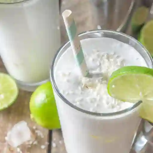 Limonada de Coco 16 Oz