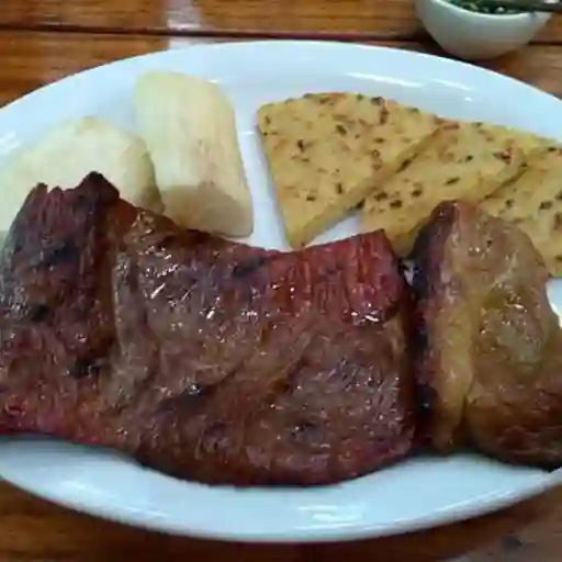 Almuerzo con Carne Oreada