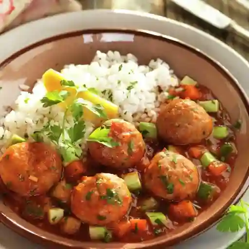 Almuerzo con Albóndigas