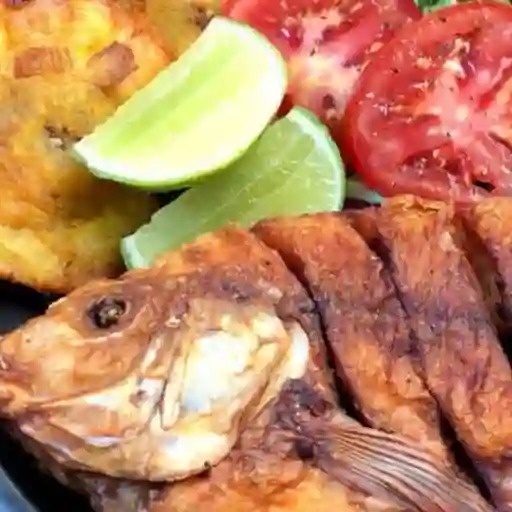 Sancocho con Mojarra Frita