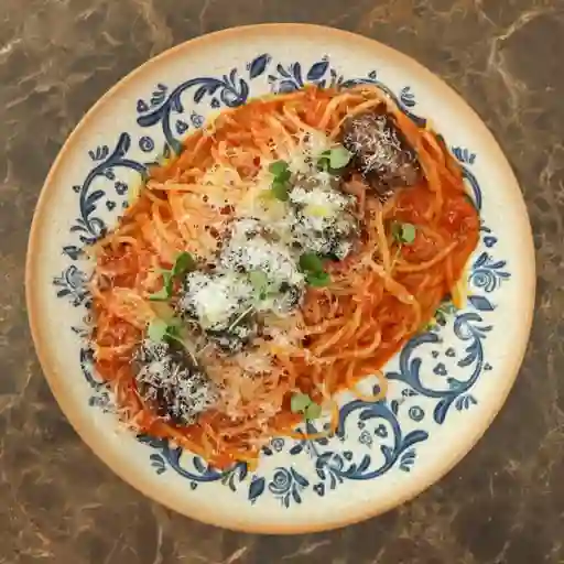 Spaguetti con Albóndigas