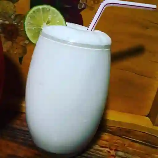 Limonada de Coco 16 Oz