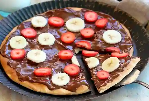 Pizza Banano Fresa Chocolate Personal