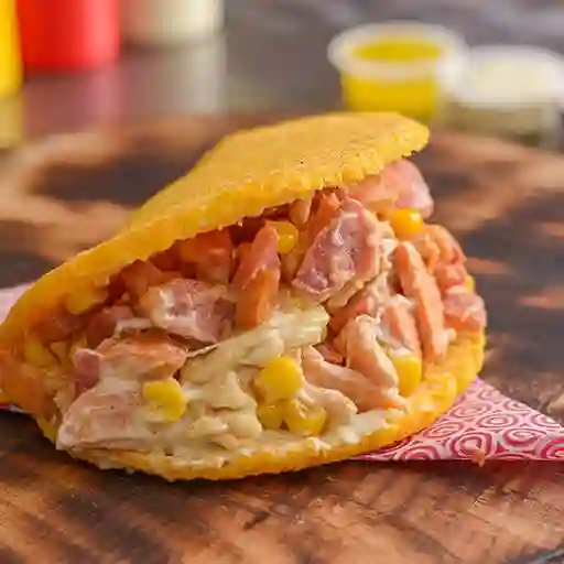 Arepa Rellena Pollo