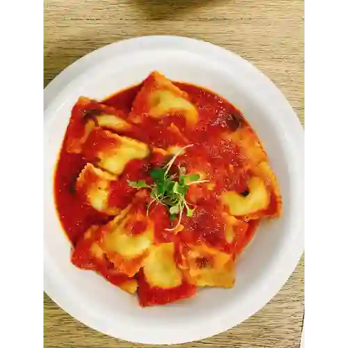 Ravioli Alcachofa con Salsa con Alma