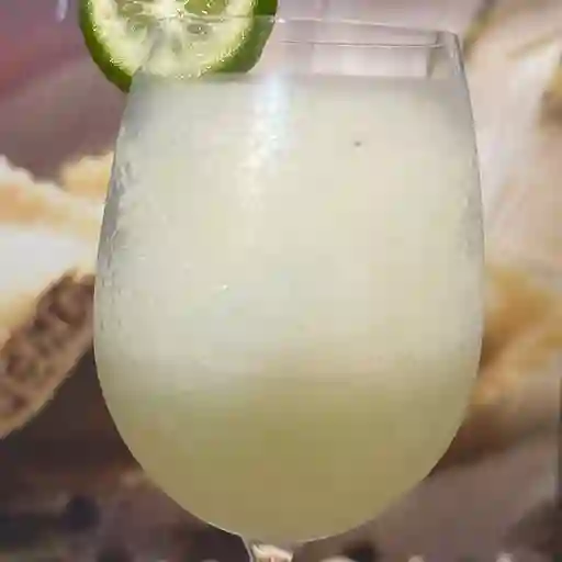 Limonada de Vino Blanco 16 Oz