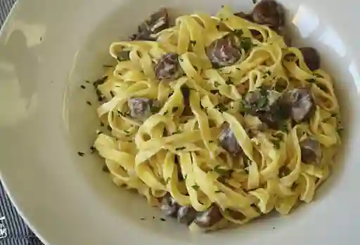 Pasta Champiñones