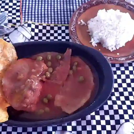Lengua en Salsa