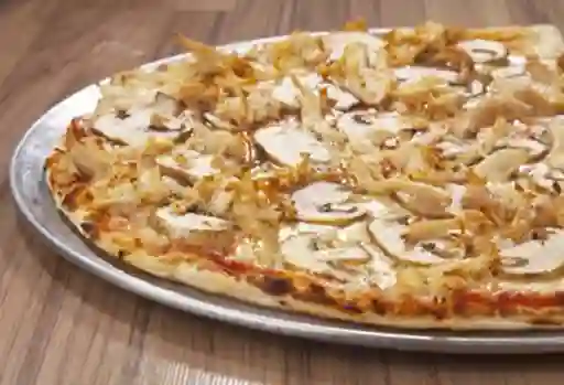 Pizza Pollo Champiñón