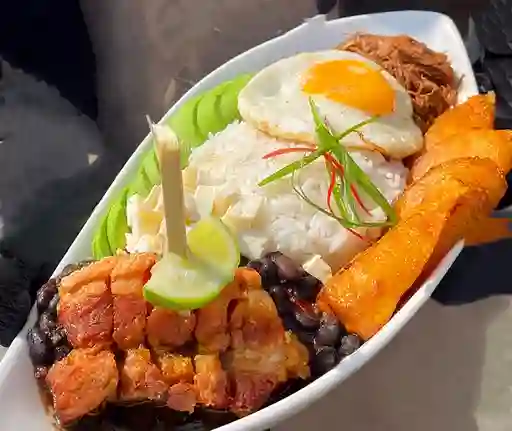 Plato Pabellón Criollo