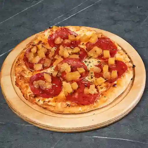 Pizza Pepperoni y Piña