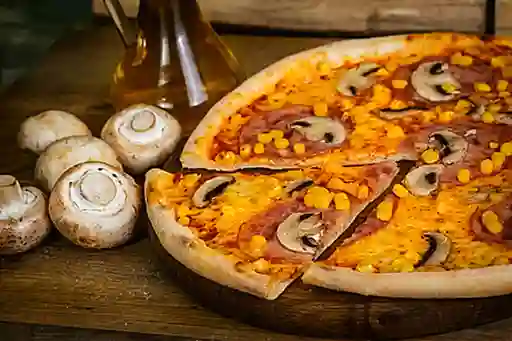 Pizza de Champiñón y Maíz