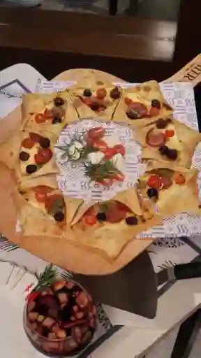 Pizza Corona Natale