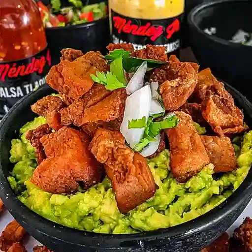 Guacamole con Chicharrón