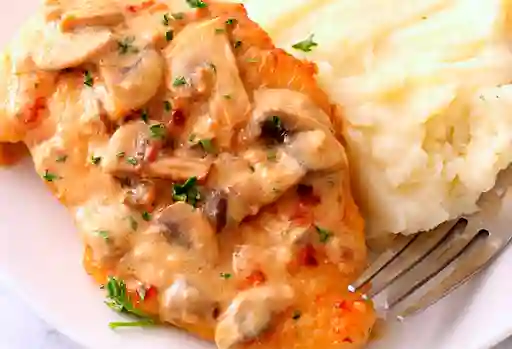 Pollo en Champiñones