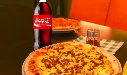 Combo Pizza M + Coca Cola 1.5