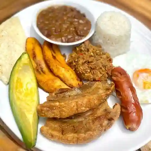 Almuerzo Bandeja Paisa