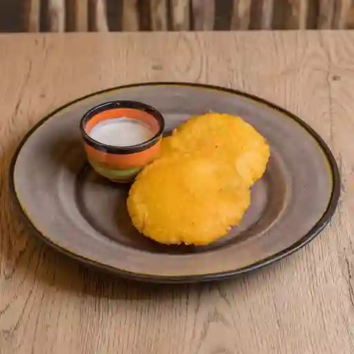 Arepa Rellena de Carne Desmechada