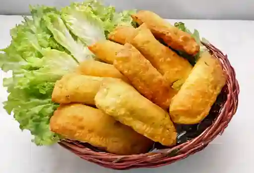 Empanada Pollo con Champiñón