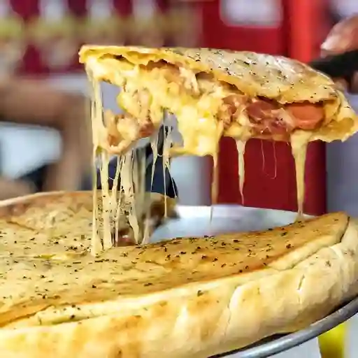 Pizza Estofada Mediana