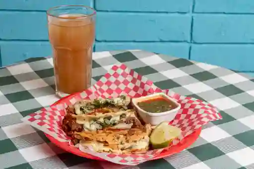 Combo 3 Tacos de Birria + Agua Fresca