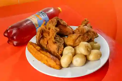 Pollo Apanado y Gaseosa 1.5 L