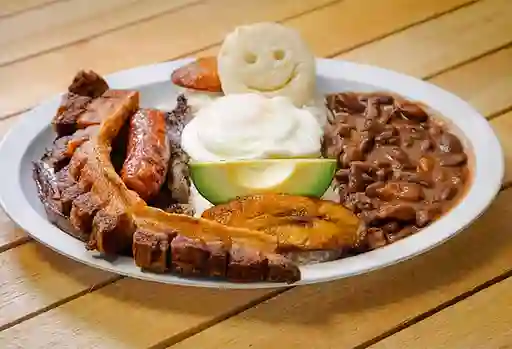 Bandeja Paisa Completa Pa los Señores