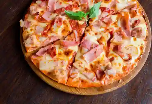 Pizza Jamón y Queso