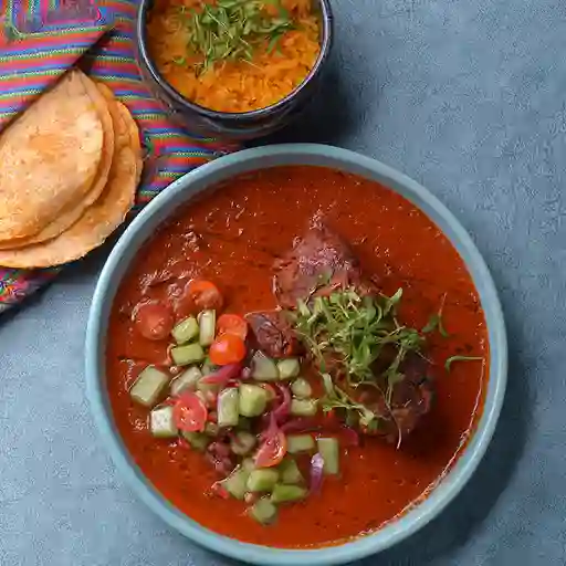 Codillo de Cerdo en Mole