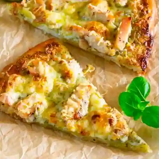 Pizza de Pollo al Pesto