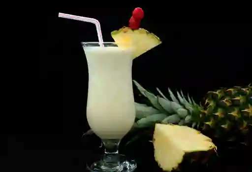 Piña Colada con Licor 400 ml